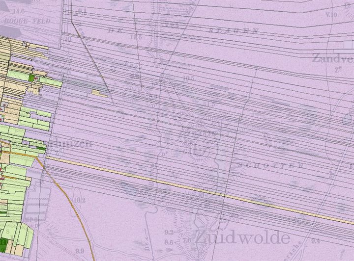 Grondgebruik in 1832; het terrein van de mogelijke pingoruïne wordt hier aangeduid als heide (roze).