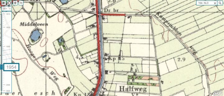 Topografische kaart 1954. De locatie is een meertje geworden en groen ontwikkelt zich rondom het veentje (bron: topotijdreis.nl).