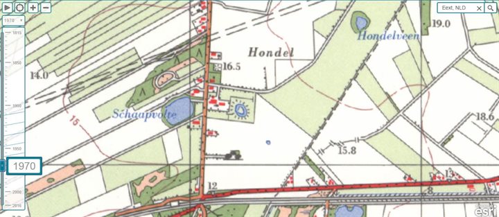 In 1970 was er weer een open water aanwezig achter de boerderij.