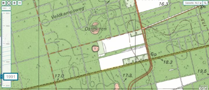 Kaartfragment van de topografische kaart uit 1991. Het open watertje is inmiddels een stuk kleiner geworden.